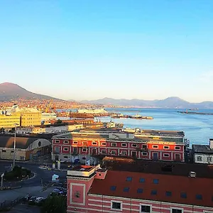 Marina Sky 8 Nápoles